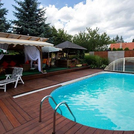 Bed and Breakfast Anna Panzio Herend Экстерьер фото